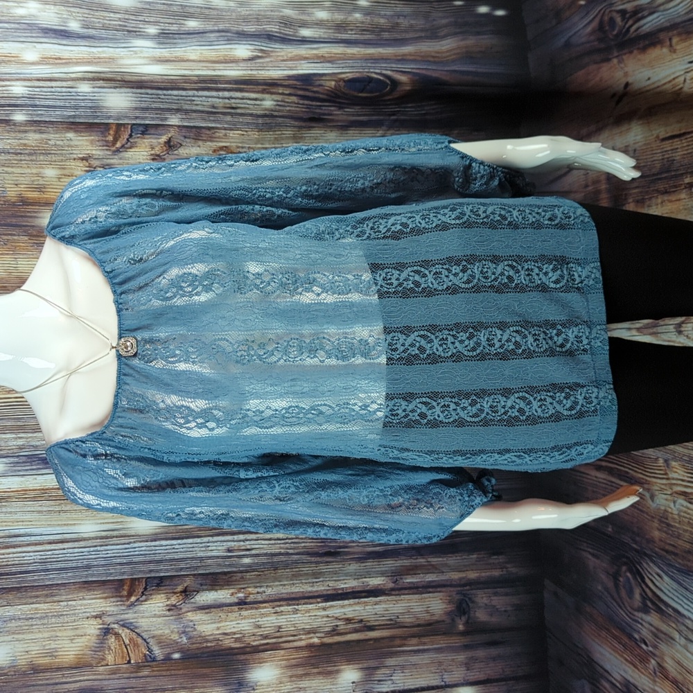 Nine 1 Eight sz M Blue Striped Lace Blouson Top